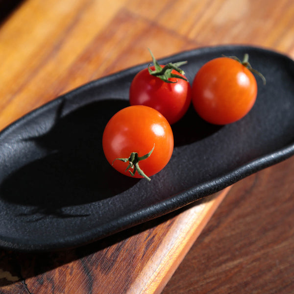 Matte Black - Shallow Organic Oval Platter Small (Set of 4)