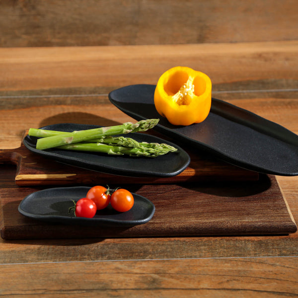 Matte Black - Shallow Organic Oval Platter Mini (Set of 4)