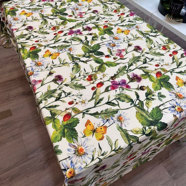 Butterfly - Tablecloth F71 - 122"x60"