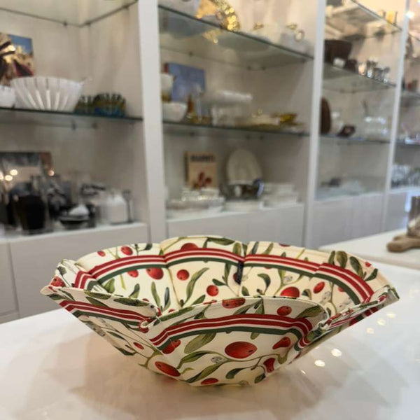 Christmas - N120 Bread Basket Red Berries