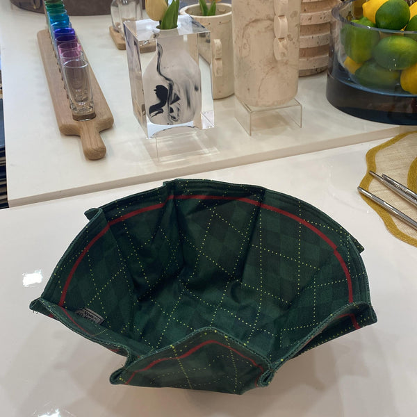 Christmas - N92 Bread Basket Scottish Plaid Green