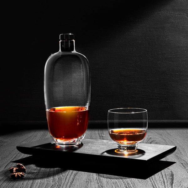 Malt Whisky Bottle with Wooden Tray Tall