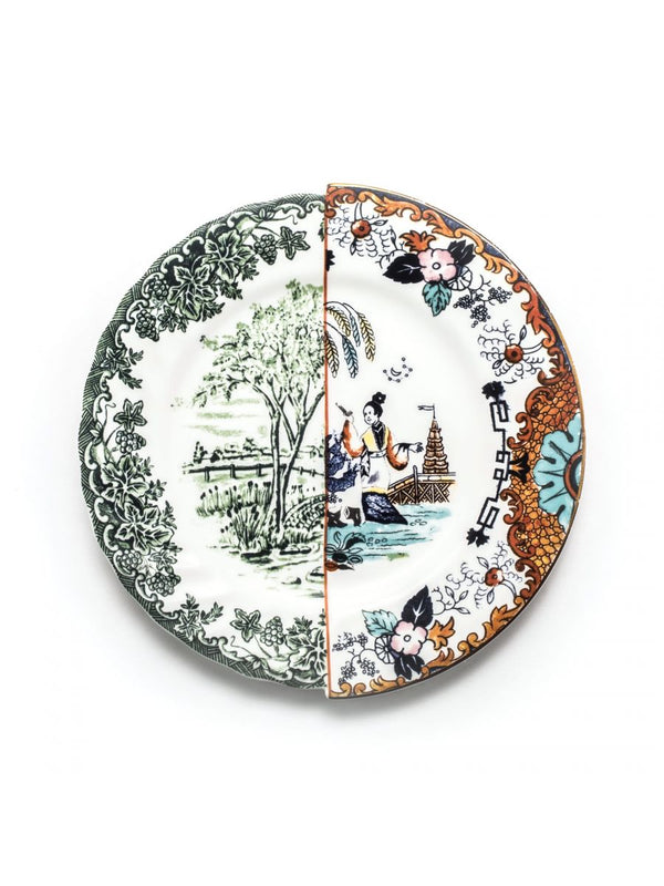 Hybrid - Dinner Plate Ipazia