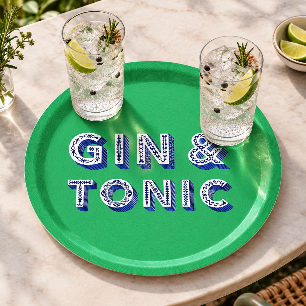 Bandeja Jamida Gin & Tonic verde ambientada con cócteles