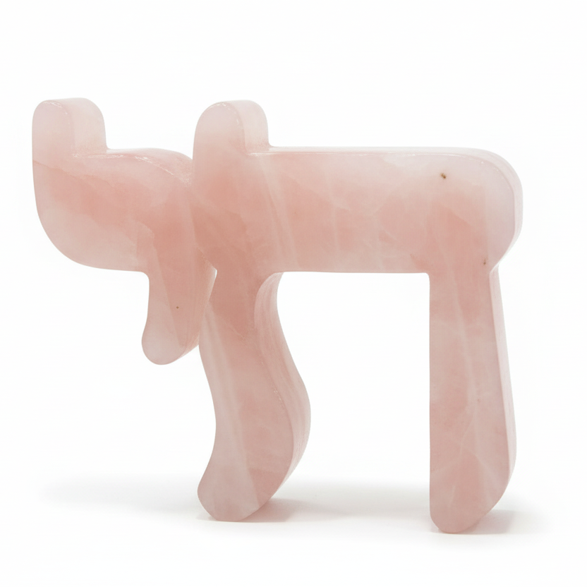 Chai Sculpture Rose Quartz fondo blanco mate