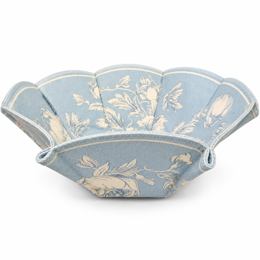 F422 light blue white rose bread basket on pure white background
