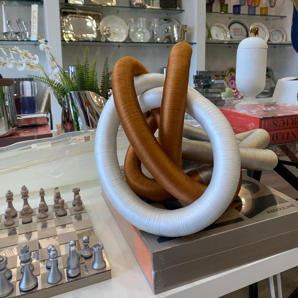 Fabric Knot - White / Silver / Amber