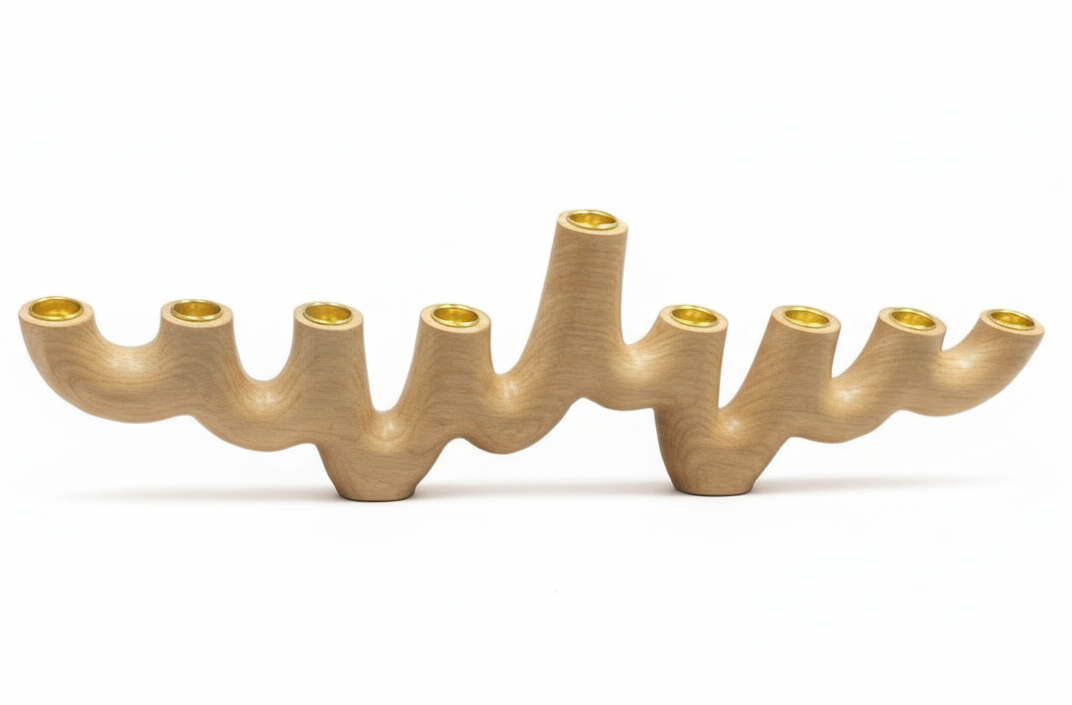Menorah con 9 espacios para velas