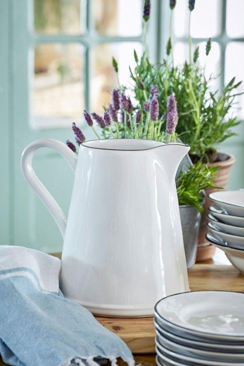 Beja white - Pitcher