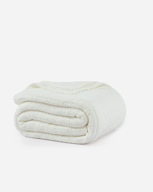 Snug Ribbed Bed Blanket Off White